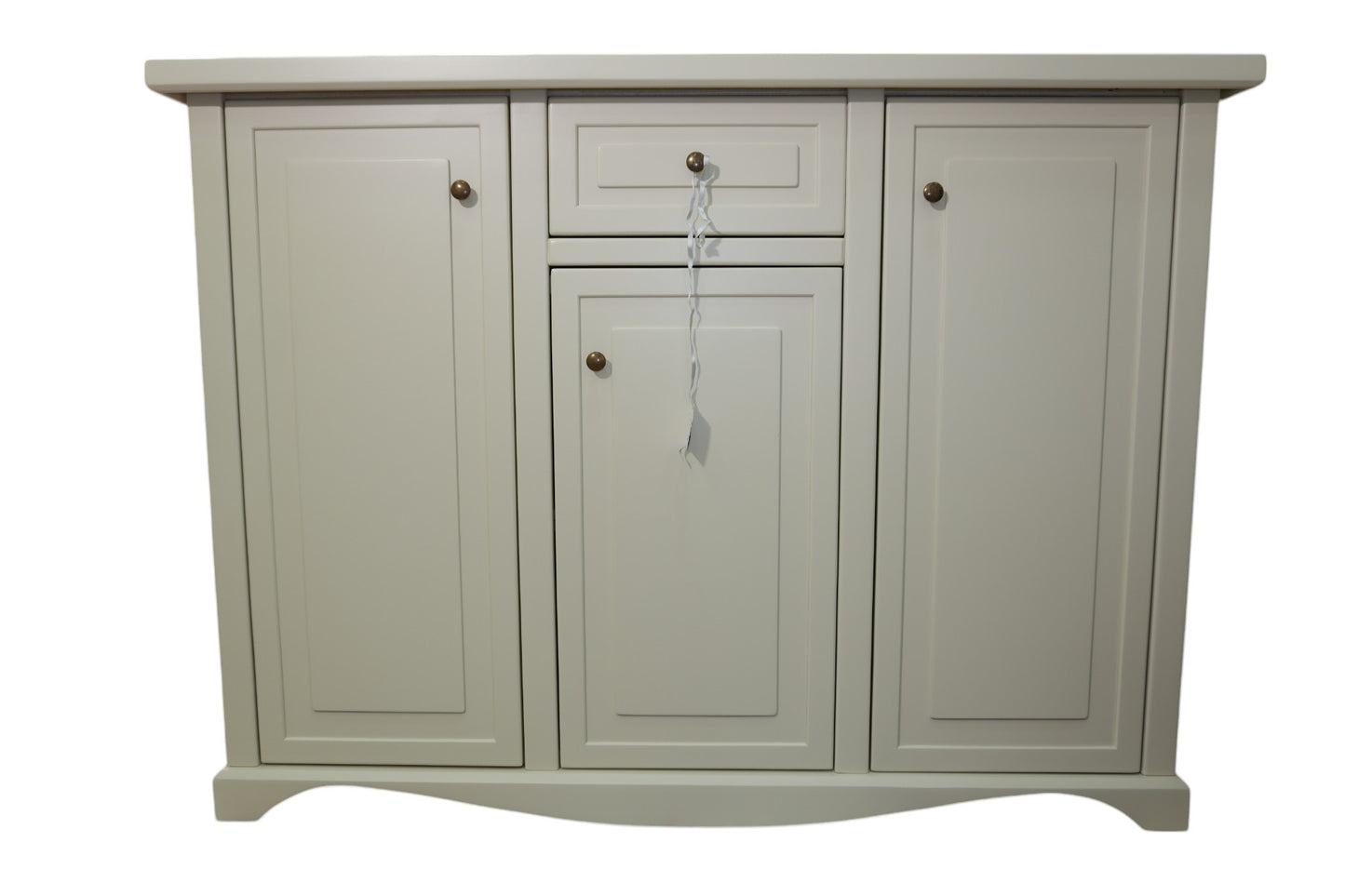 Credenza con zoccolo